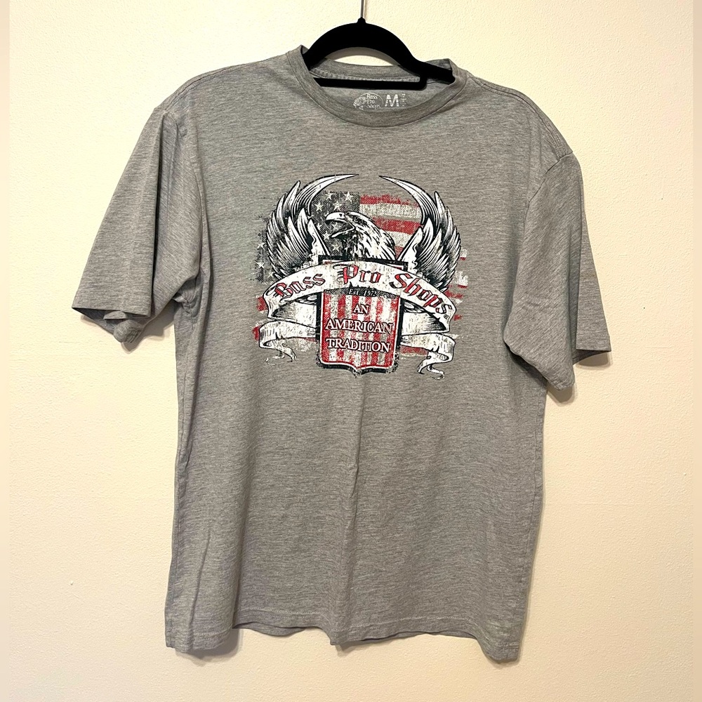Bass Pro T-shirt short sleeve vintage style women’s size medium